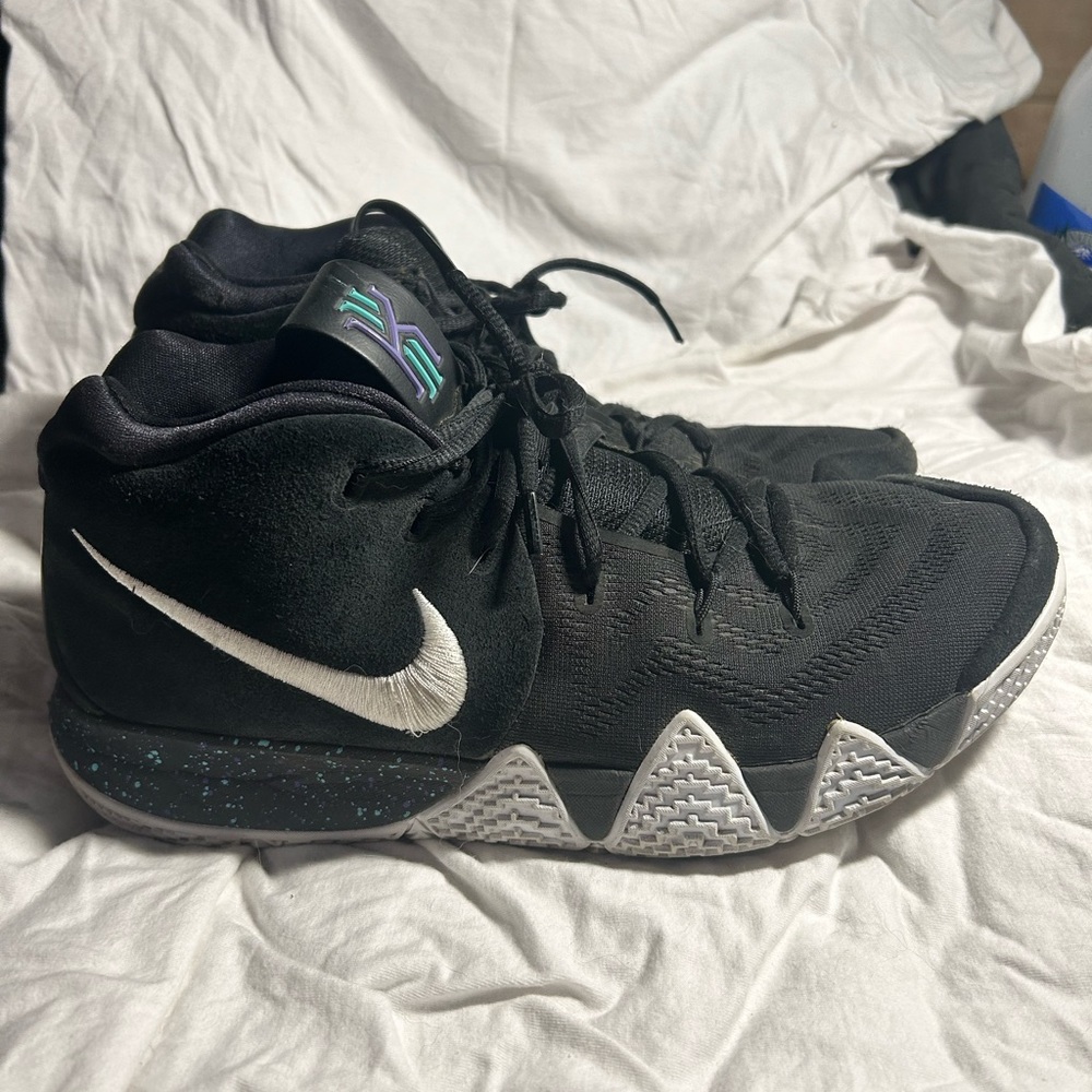 Kyrie Irving 4 ankle taker